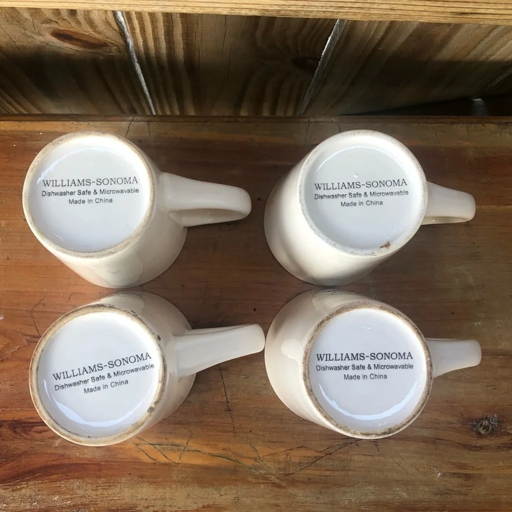 Set of 4 Williams Sonoma 2003 Retired Holiday Snowman Pattern 10oz Coffee Mugs